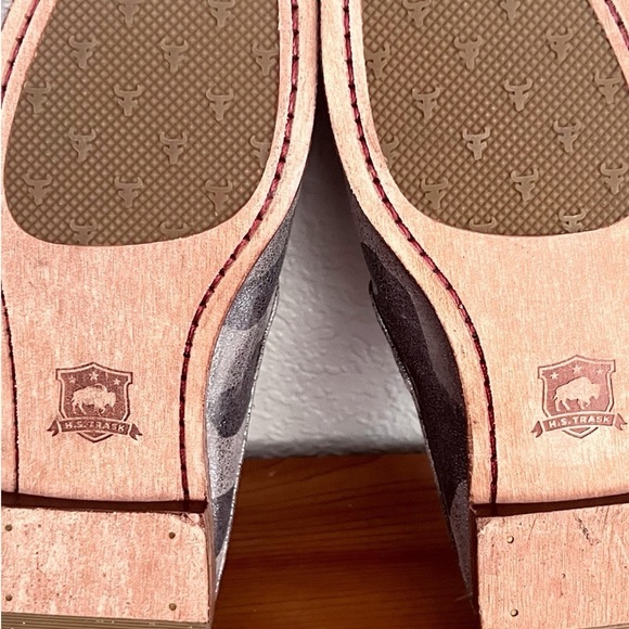 New Trask Ashley Suede Flat Slide Mule Silver Camouflage SZ 8 M - Picture 11 of 14